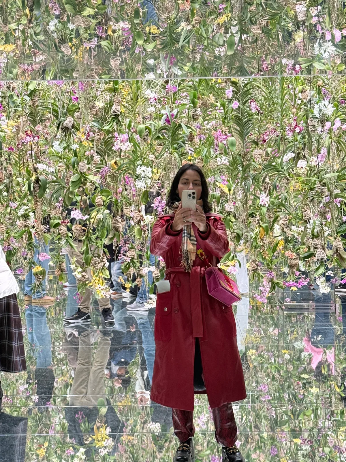Immersive flower installation at teamLab Planets in Tokyo